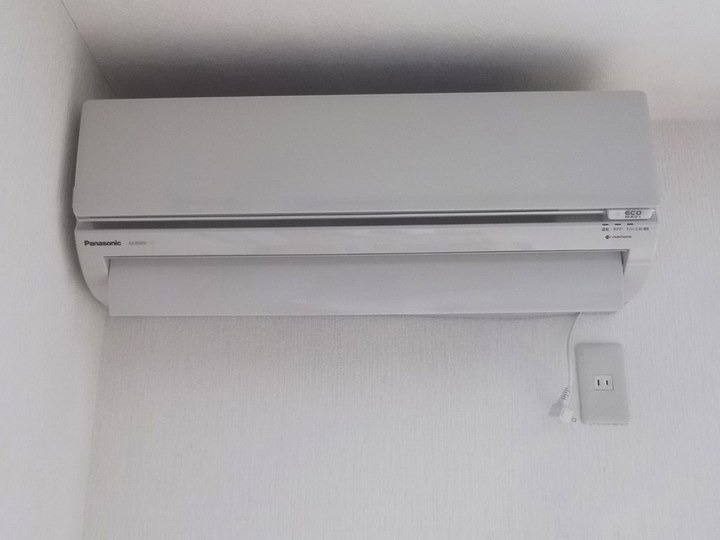 ルームエアコンの取り替え工事