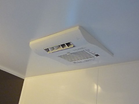 バス換気乾燥暖房器